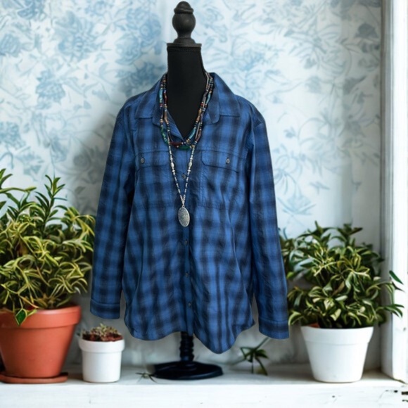 Eddie Bauer Classic Fit  Plaid Shirt - Picture 1 of 11